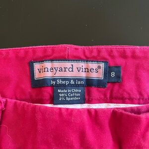 Vineyard Vines pink shorts. Size 8.